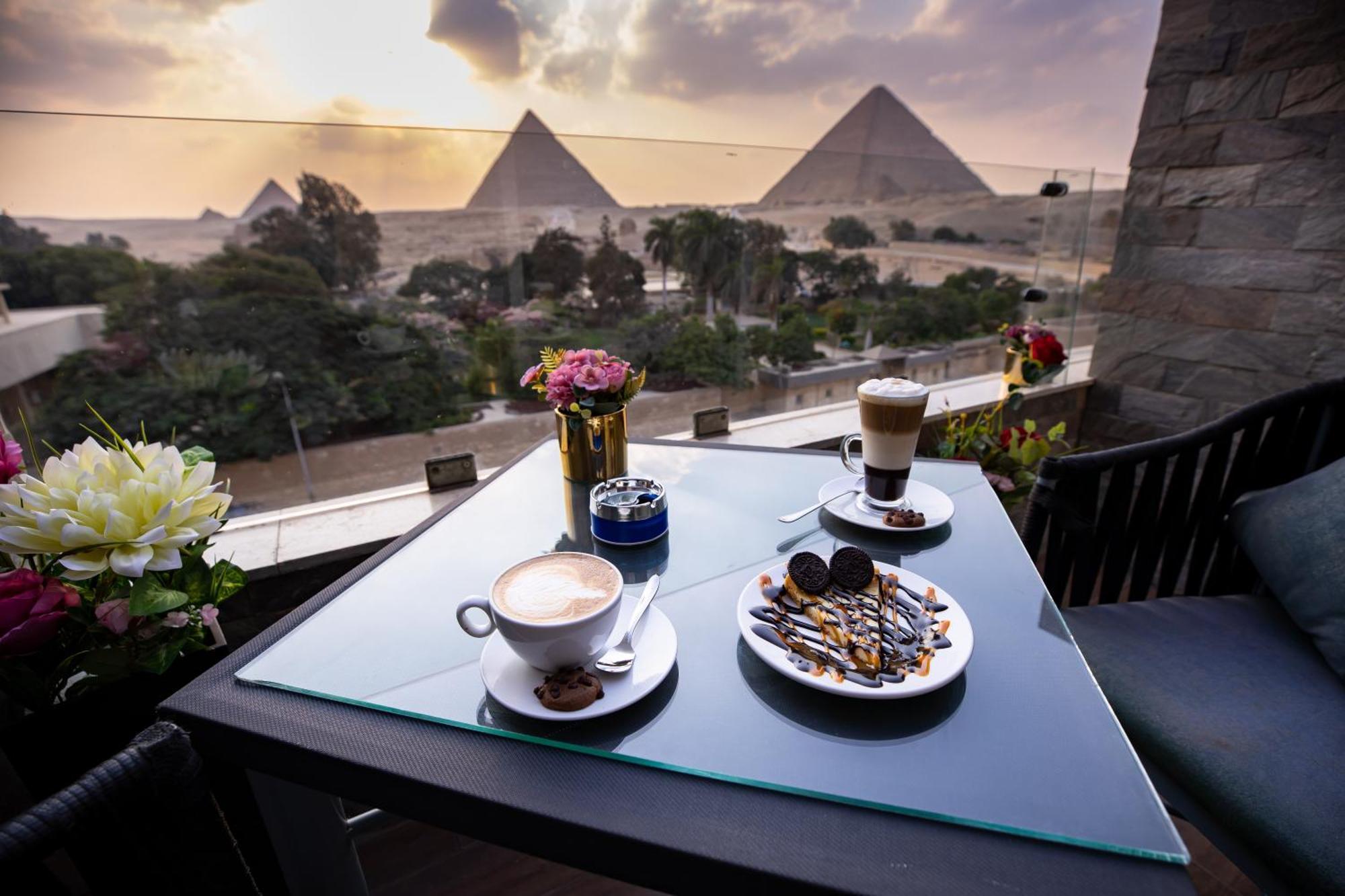 Panorama View Pyramids 호텔 Kafret el-Gabal 외부 사진